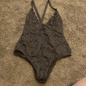 Gray Lace Aerie Bodysuit - L - cross back - garden party lace
